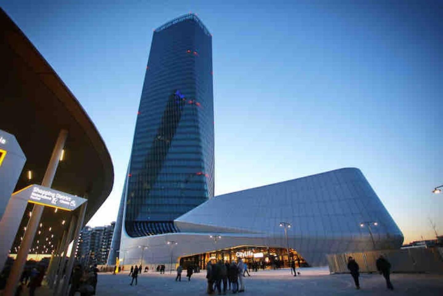 Under The Stars, Life Milano, Corso Sempione * Milan